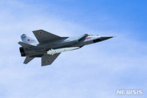 Read more about the article 러, 바렌츠해서 MiG-31 출격해 미 정찰기 저지